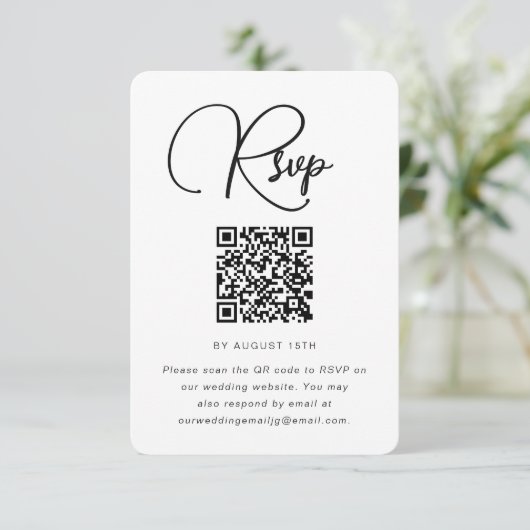 Mariage moderne noir et blanc RSVP avec QR Code (Debout devant)