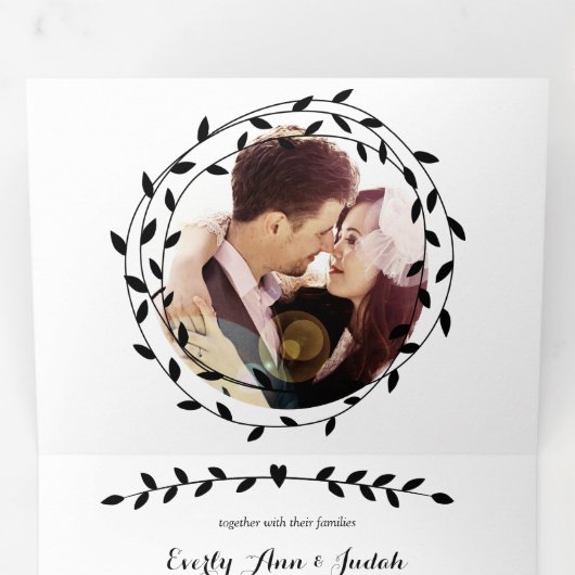 Mariage moderne simple Noir et Blanc Tri-Fold Inv (Intérieur en premier)