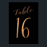 Mariage numéro de table cuivre or parties scintill<br><div class="desc">Faux cuivre métal or feuille de calligraphie formelle script mariage carte de table d'accueil de mariage. La couleur bleu marine arrière - plan foncé de minuit est modifiable. Vous pouvez le modifier après avoir appuyé sur le bouton PERSONNALISER PLUS LOIN. Vous pouvez trouver toute la gamme de numéros (1 -...</div>