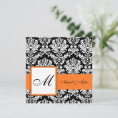 Mariage orange Monogram Damask Invitation (Debout devant)