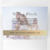 Mariage photo Faux Gold Tri-Fold Invitation (Intérieur en premier)
