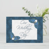 Mariage plat Invitation Papillon Brocade bleu (Debout devant)