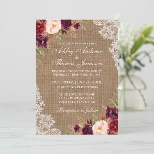Mariage rustique Burlap Bourgogne Invitation de de (Debout devant)