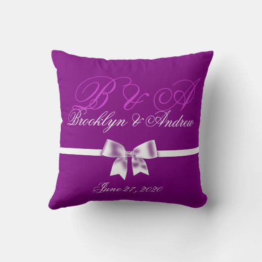 Mariage violet Monogramme Coussins avec Bow (Verso)