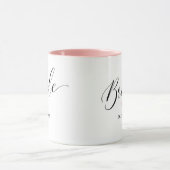 Mariée de script personnalisé Mariage cadeau Mug (Centre)