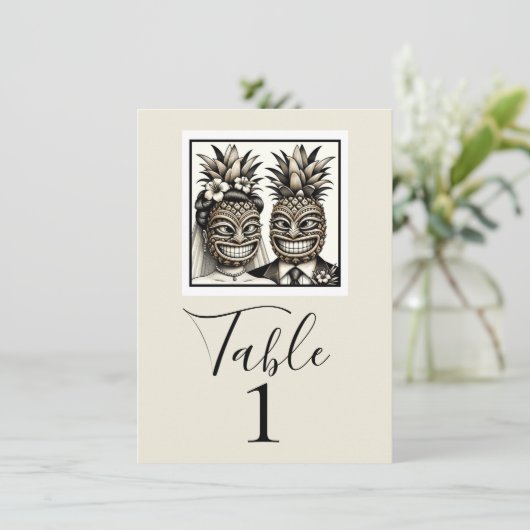 Mariée et pièce Aloha ananas Tiki Numéro de table (Debout devant)