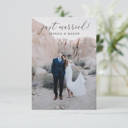 Mariés à la Fuite Annonce Invitation (Debout devant)