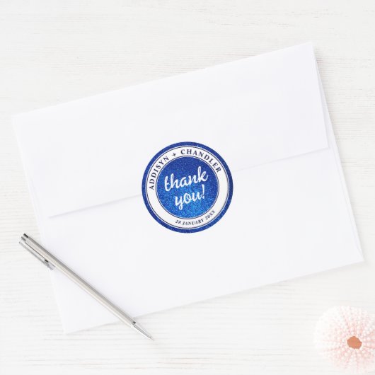 Marine Blauw en Wit Elegant Eenvoudig Modern Bruil Ronde Sticker (Envelop)