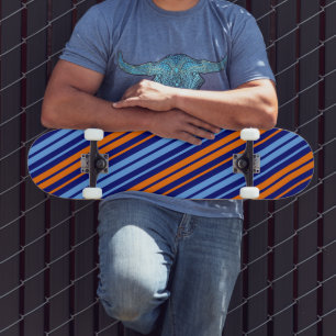 Marine Oranje Cyaan Verticale Strepen Ontwerp Skateboard