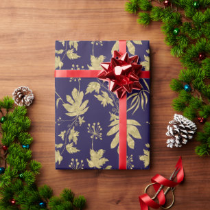 Marineblauwe en goudkleurige planten en bladeren cadeaupapier