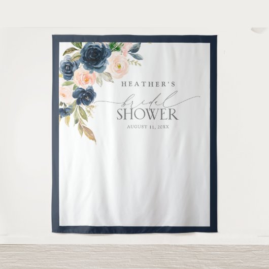 Marineblauwe en roze bloemige bruidsdouche fotocab wandkleed (Voorkant)