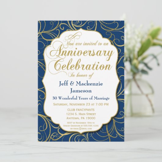 Marineblauwe gouden wervel jubileum uitnodiging (Staand voorkant)