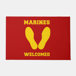MARINES WELCOME YELLOW FOOTPRINES ON RED DEURMAT
