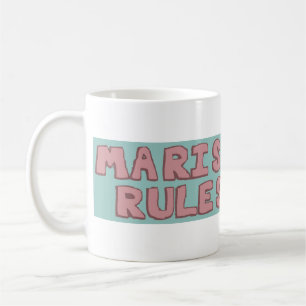 Marisa ordonne la tasse de café - vivez à côté