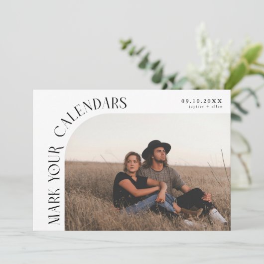 Mark Your Calendars White Curved Frame Photo Save The Date (Staand voorkant)