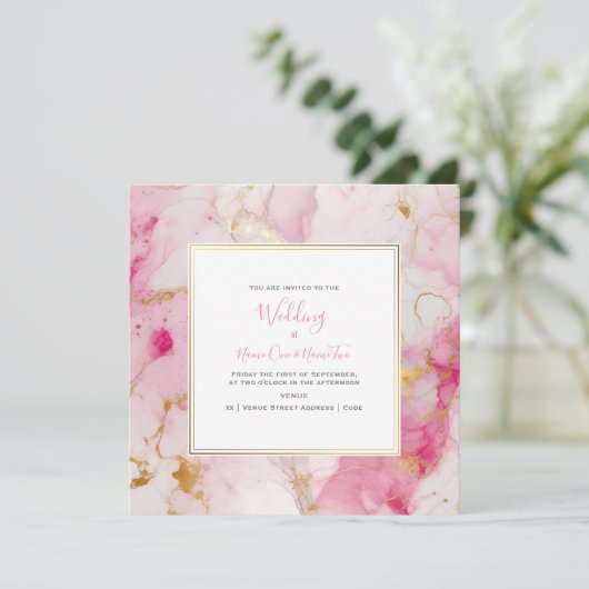 Marmer roze en goudeffect, huwelijksuitnodiging kaart (Staand voorkant)