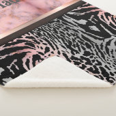 Marmeren Roze Chic Tiger Safari Print Gepersonalis Sherpa Deken (3/4)