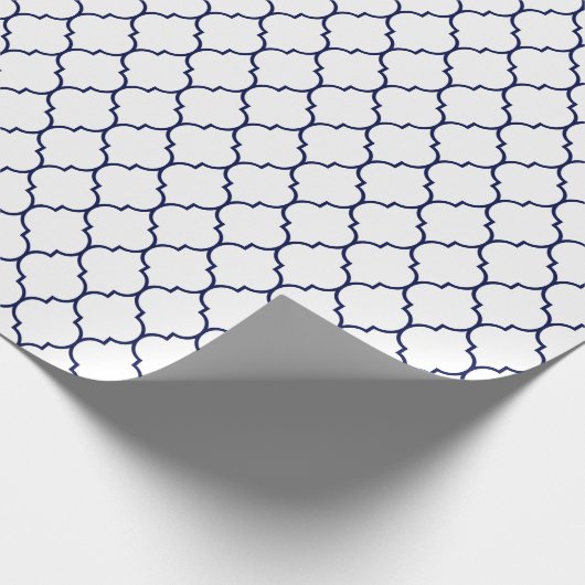 Marokkaans Quatrefoil marineblauw op wit Cadeaupapier (Hoek)