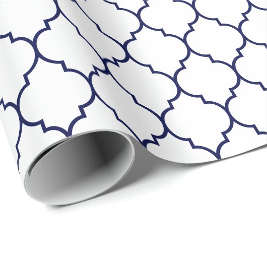Marokkaans Quatrefoil marineblauw op wit Cadeaupapier (Rol Hoek)