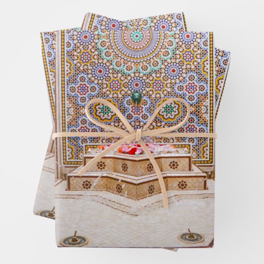 marokkaanse zellij , mozaïekhoudende tegels inpakpapier vel (In situ)