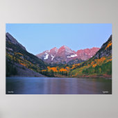 Maroon Glow Poster (Voorkant)