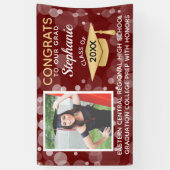 Maroon Gold Bubbles Gefeliciteerd Foto Afstuderen Spandoek (Verticaal)