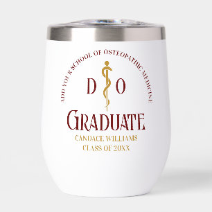 Maroon Osteopathic Médicale School Graduation