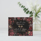 Maroon Red Rust Rozen Skulls Gothic Save the Date Aankondigingskaart (Staand voorkant)