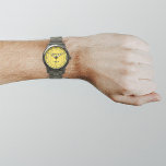 Marque commerciale jaune sur montre pour hommes<br><div class="desc">Logo de votre entreprise sur arrière - plan jaune sur la montre pour hommes. Accessoire que vous pouvez inclure dans vos produits promotionnels, cadeaux ou cadeaux offerts à vos clients ou clients pour annoncer votre entreprise ou promouvoir votre marque. Montre personnalisable que vous pouvez mettre votre logo d'entreprise pour construire...</div>