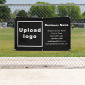 Marque commerciale sur bannière noire (En situation)