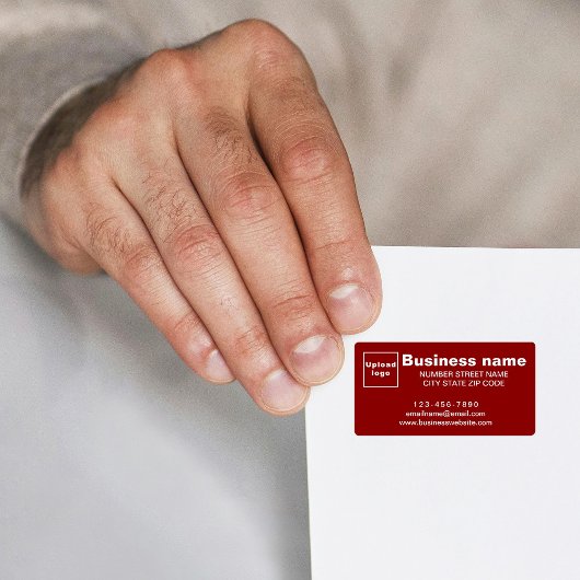 Marque commerciale sur étiquette d'adresse rouge