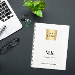 Marque couleur monogramme initiales entreprise 202<br><div class="desc">Arrière - plan transparent, ajoutez la couleur de votre marque dans l'outil de conception. Texte noir. Personnalisez et ajoutez votre logo, vos initiales monographiques, votre nom et une année de titre 2025 (ou toute année). Votre logo à la fois sur l'avant et sur l'arrière. Espace pour l'adresse de votre site...</div>