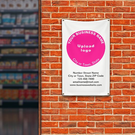 Marque d'affaires ronde rose sur bannière Portrait