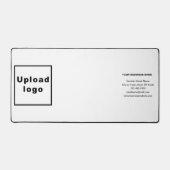 Marque d'affaires sur le chat blanc (Recto)