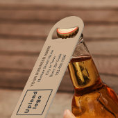 Marque d'affaires sur ouverture de bouteille Brown