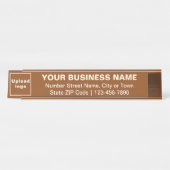 Marque d'affaires sur plaque de nom Brown Long Des (Devant)