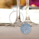 Marque-verres Fleur sauvage Floral N'importe quelle couleur Mari<br><div class="desc">Décor mariage de table supérieure fleur sauvage que vous pouvez customiser avec n'importe quelle couleur pour convenir à votre palette de couleurs mariage et, personnalisez pour que chacun dans votre mariage de ramener à la maison comme un gardien mariage. Facile à personnaliser pour vos demoiselles d'honneur et vos groomsmen. Design...</div>