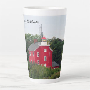 Marquette Harbor Lighthouse latte mok