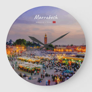 Marrakesh, Marokko - Jemaa el Fnaa plein Grote Klok