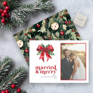 Married & Merry Red Bow Holly Pas getrouwd Foto Feestdagenkaart