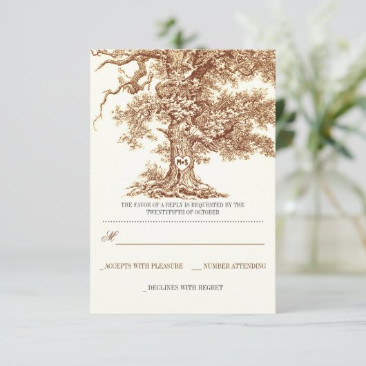 marron vieux arbre rustique mariage cartes RSVP (Debout devant)