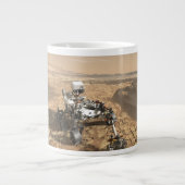 Mars 2020 Rover op het oppervlak van Mars. Extra Grote Beker (Voorkant)