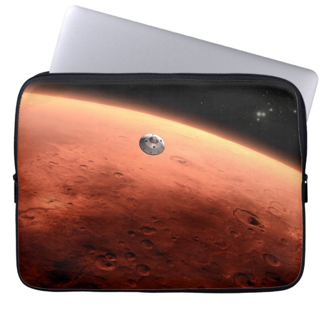 Mars Science Laboratory nadert Mars. Laptop Sleeve (Voorkant)
