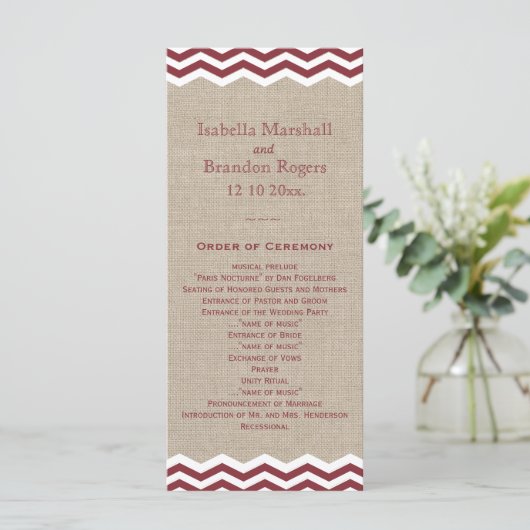 Marsala Chevrons over het Burlap Wedding Programme Programma (Staand voorkant)