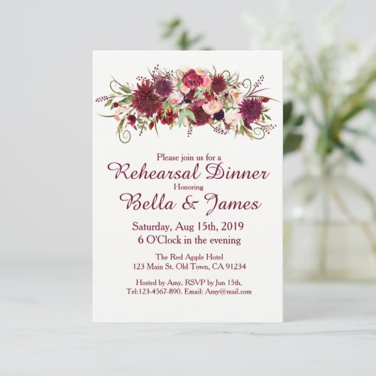 Marsala Red Burgundy Wedding Rehearsal Uitnodiging (Staand voorkant)