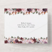 Marsala Rood Bloemstuk Herfst All-in-One Trouwuitn All In One Uitnodiging (Achterkant)