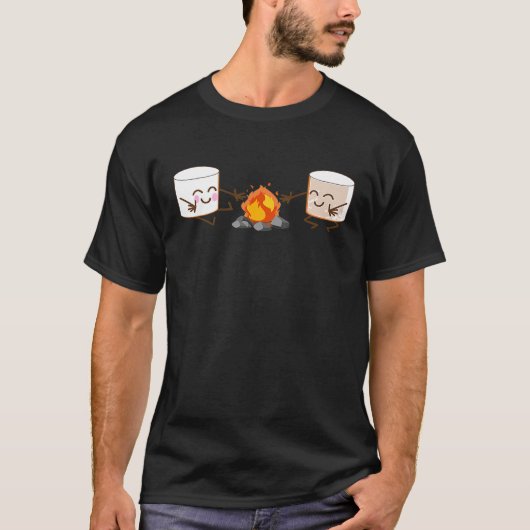 Marshmallow Roasting Camp Fire T-Shirt Funny Campi (Voorkant)