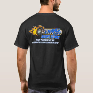 Marteau emballant vers le bas le T-shirt coloré