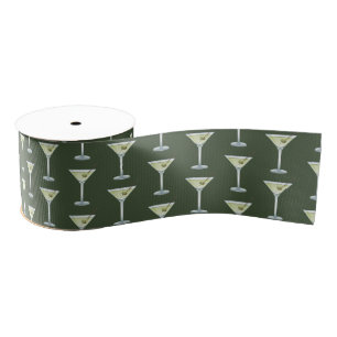 Martini-drankjes op olijfgroene achtergrond grosgrain lint