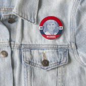 MARY BURKE CAMPAIGN RONDE BUTTON 5,7 CM (In situ)